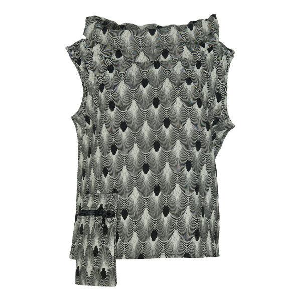 Kozan Aris Vest Top in the monochrome Geisha print is a stylish statement with its funnel neck collar, patch pocket hanging below the bottom hem.